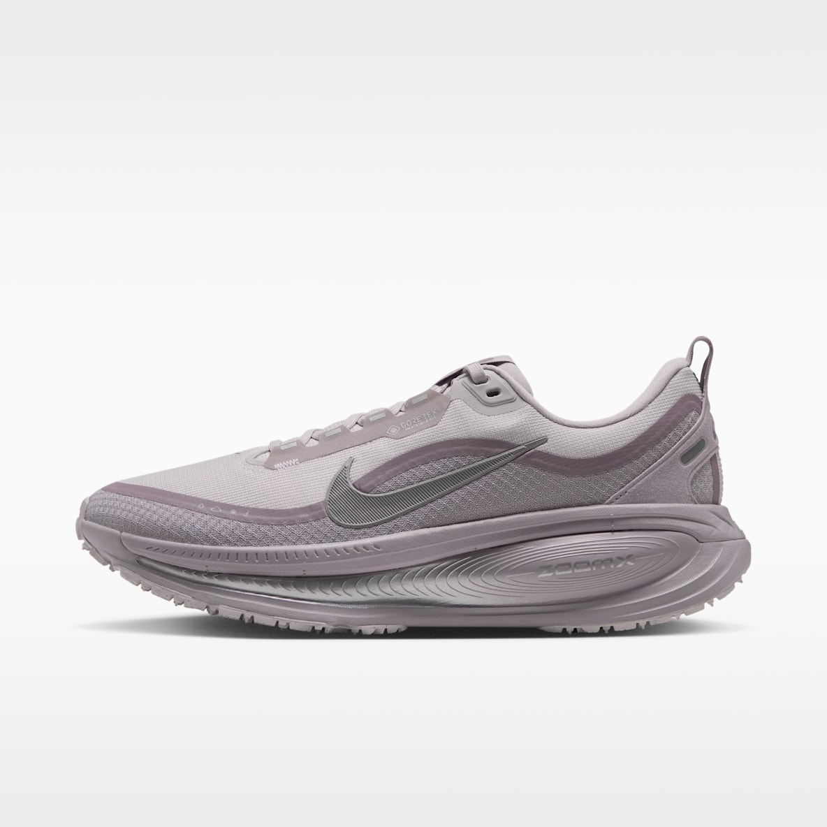 Nike Vomero 18 GORE-TEX Women's Waterproof Road Running Shoes with Reflective Accents