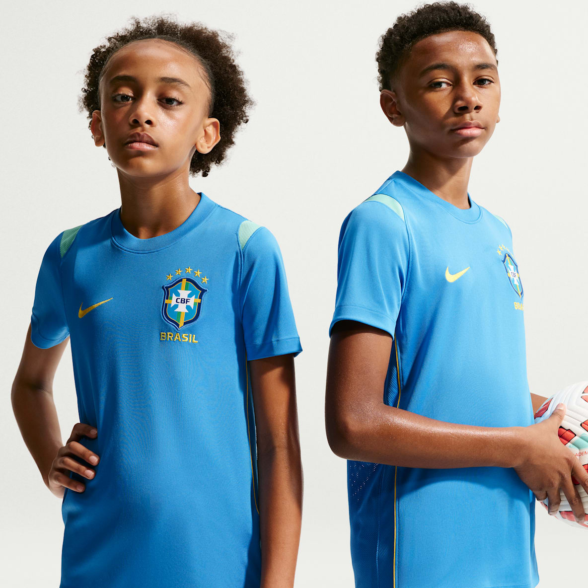 Brazil Academy Pro Nike Dri-FIT kortermet strikket fotballoverdel til store barn