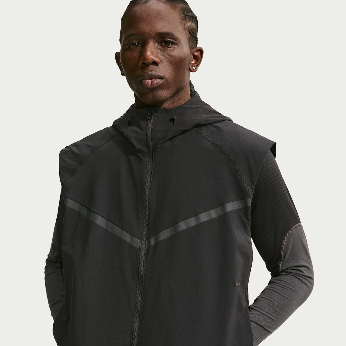 Nike Tech Gewebte Windrunner-Weste mit Dri-FIT-Technologie (Herren)