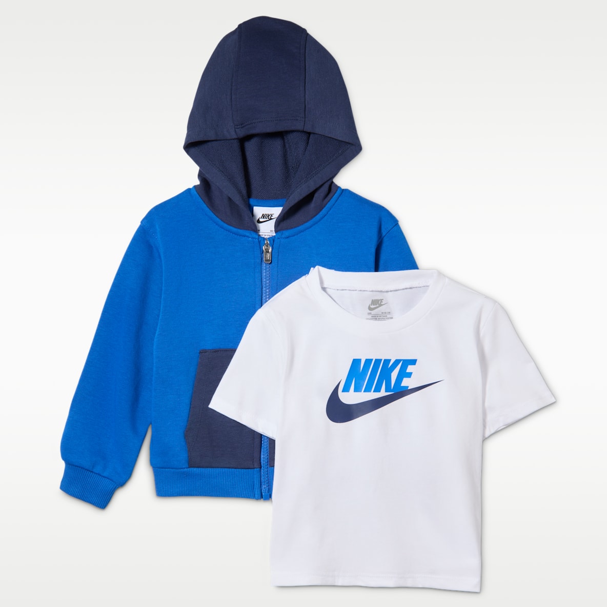 Nike Lifestyle 3-teiliges Set aus Hoodie und T-Shirt für Babys (12–24 Monate)