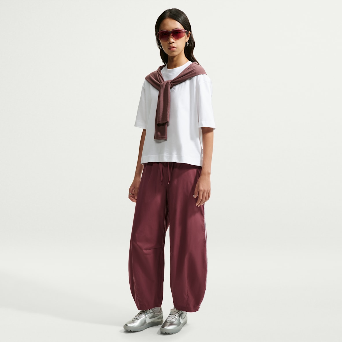 Nike Sportswear Women's Loose Mid-Rise Barrel Trousers