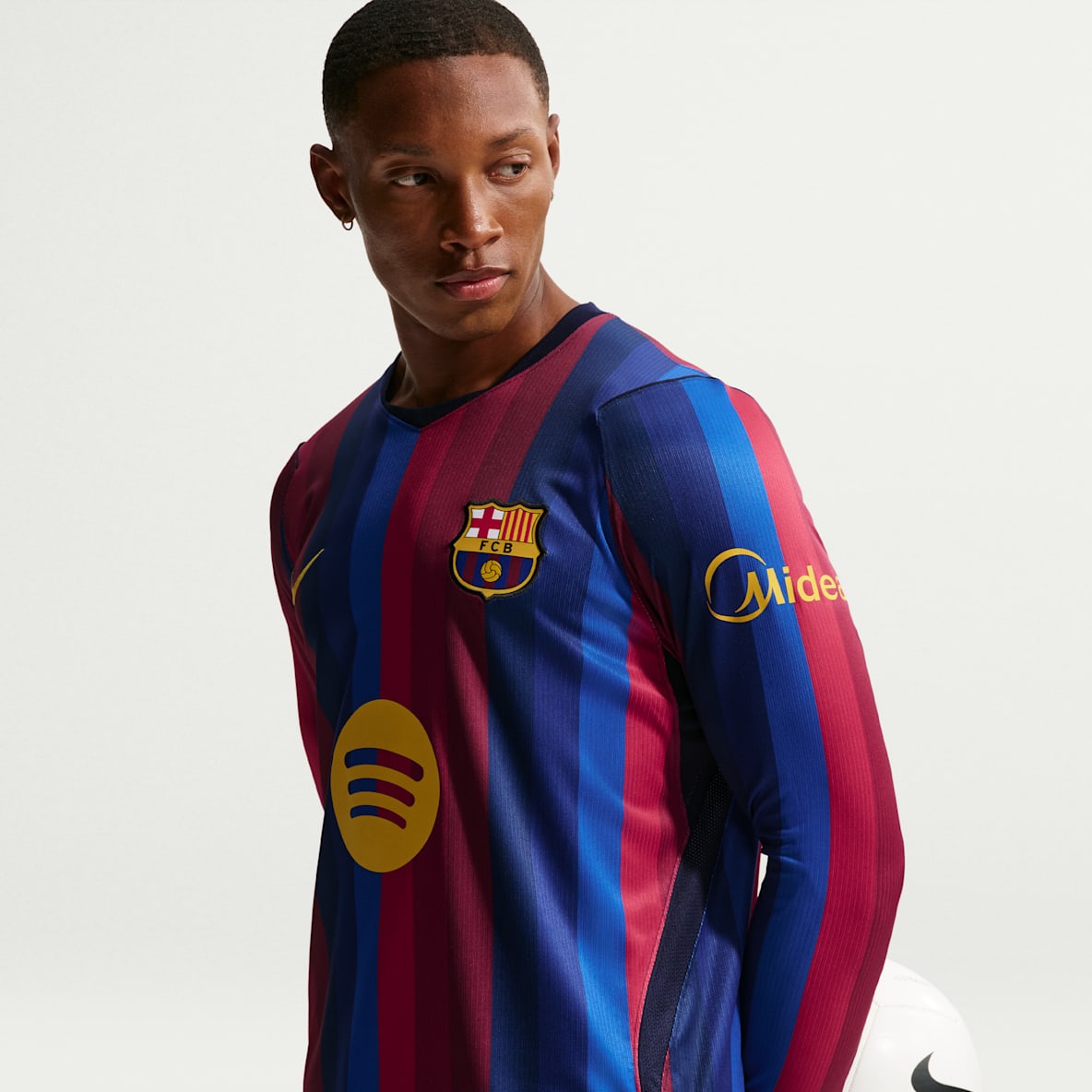 FC Barcelona 2026/27 Stadium – Home Maglia replica da calcio a manica lunga Nike Dri-FIT – Uomo