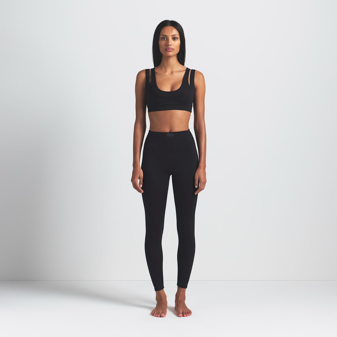 NikeSKIMS Matte Women's High-Waisted V-Line 26" Leggings