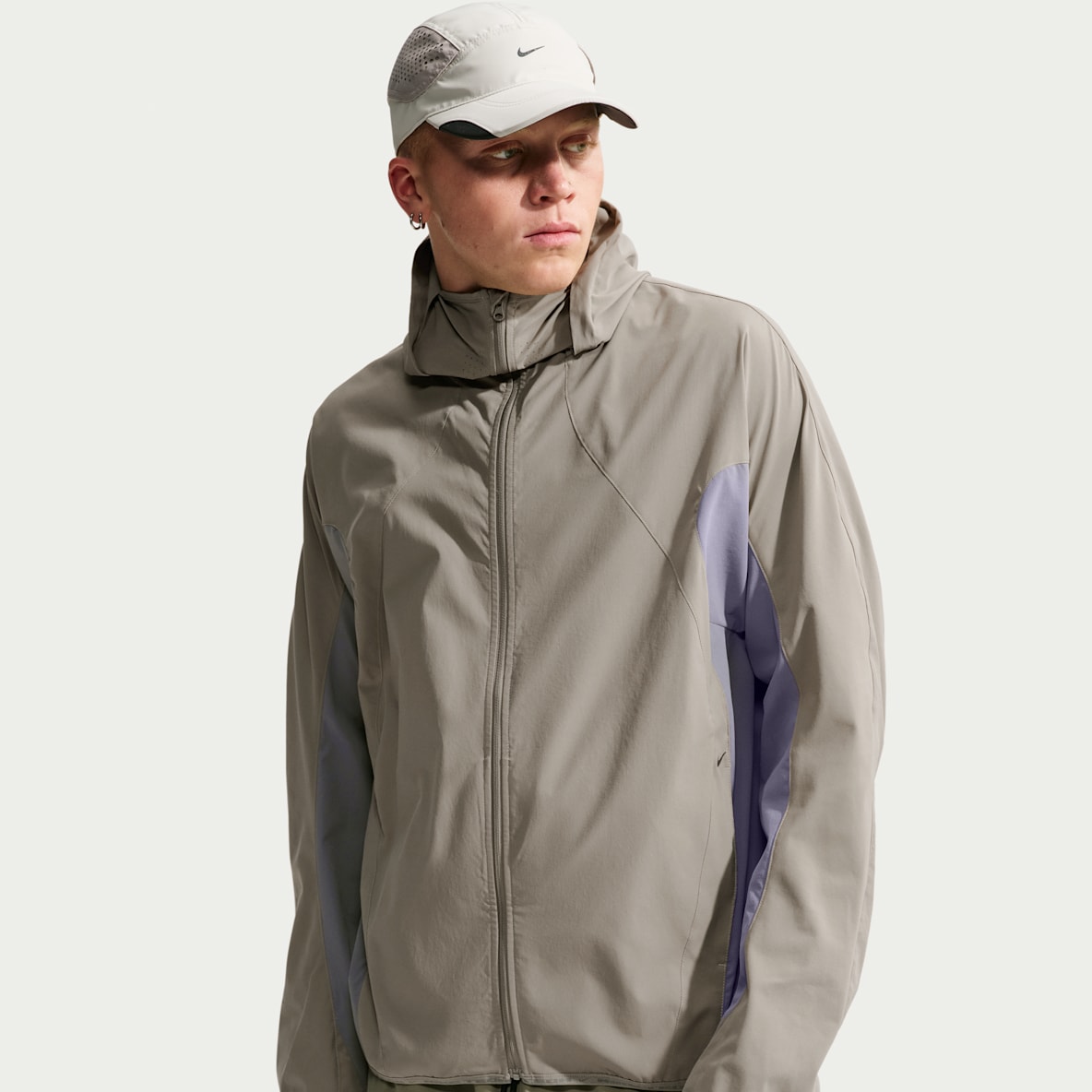 Nike Tech Helios Men's Dri-FIT Long-Sleeve Shell