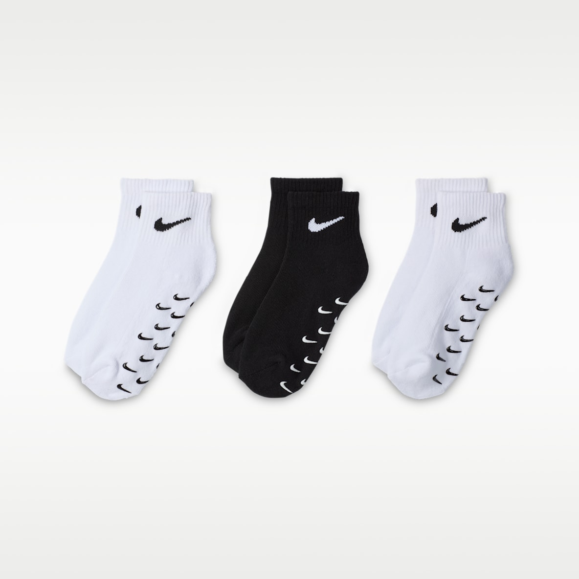 Nike Calcetines antideslizantes para niños talla pequeña (3 pares)