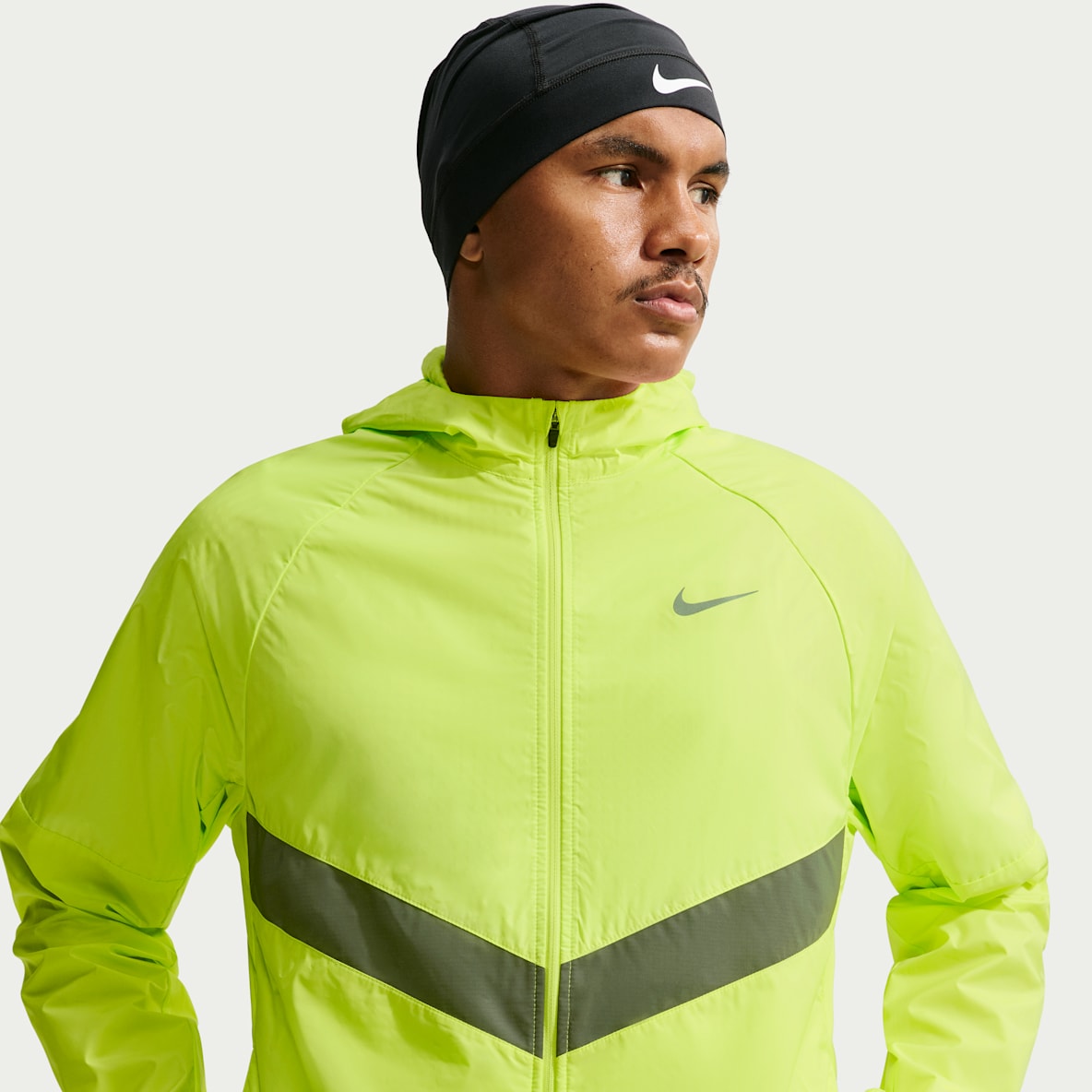 Nike Miler Ανδρικό χειμερινό τζάκετ Therma-FIT Repel για τρέξιμο