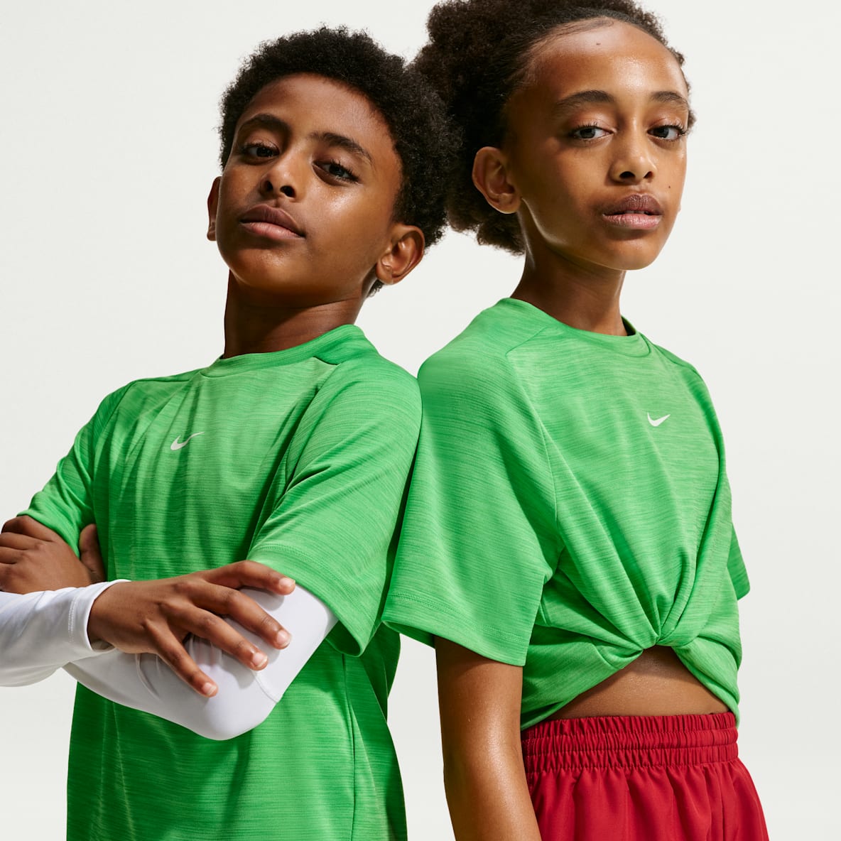 Nike Multi Haut à manches courtes Dri-FIT pour ado