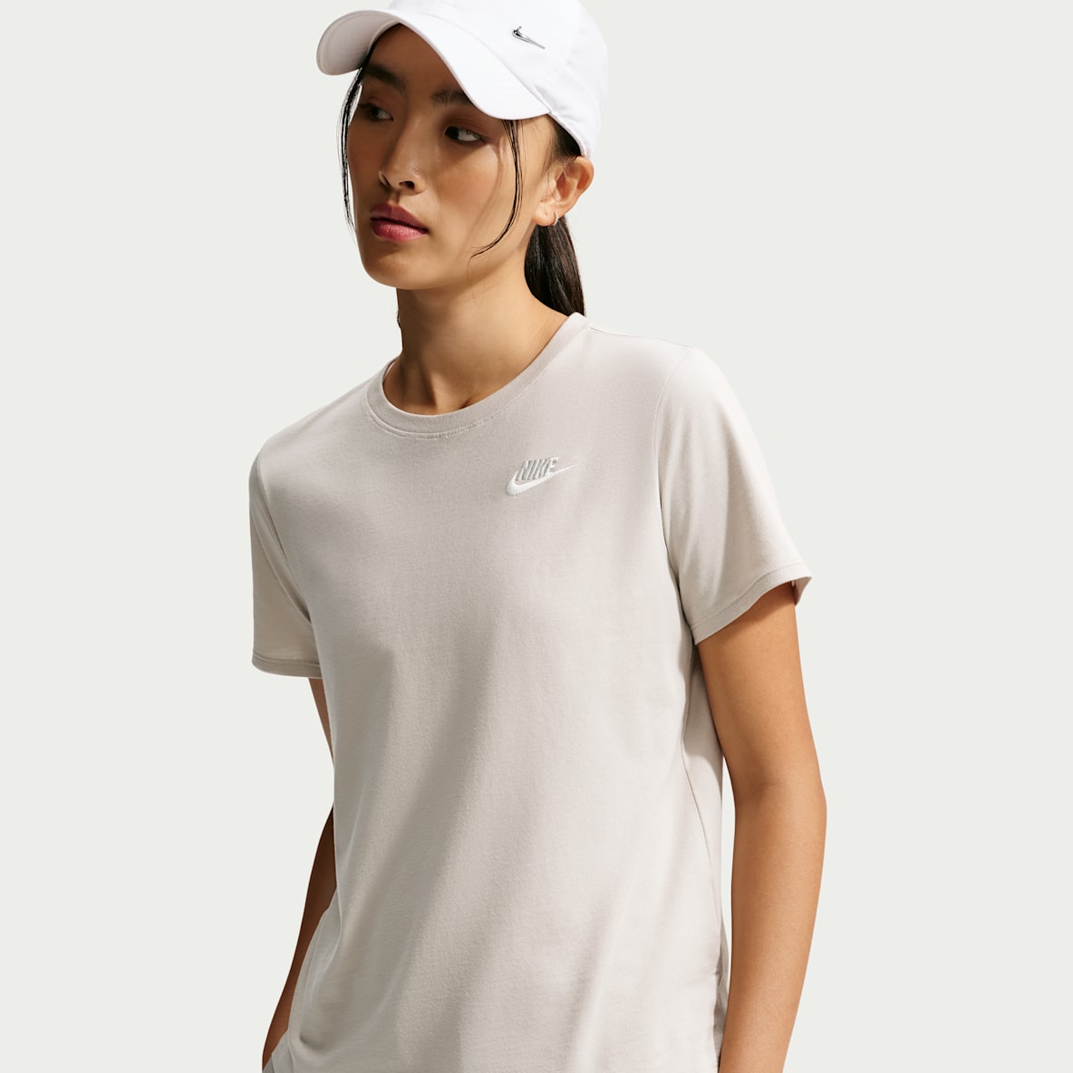 Nike Sportswear Club Essentials Women's T-Shirt