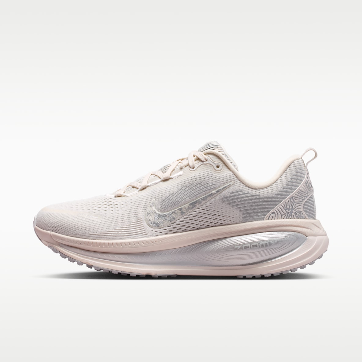 Nike Vomero 18 SE Women's Road Running Shoes
