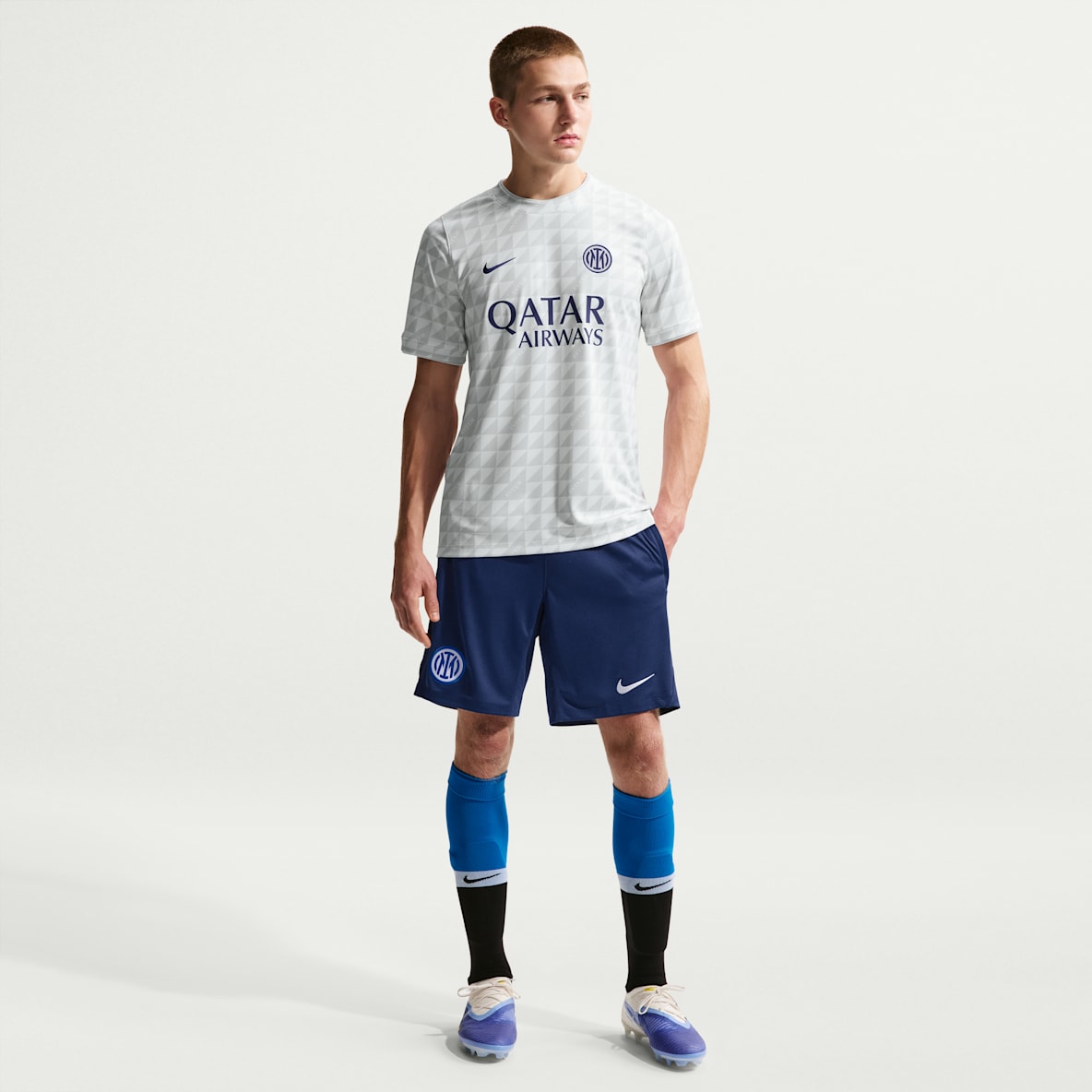 Inter Milan Strike Short de foot en maille Nike Dri-FIT pour homme