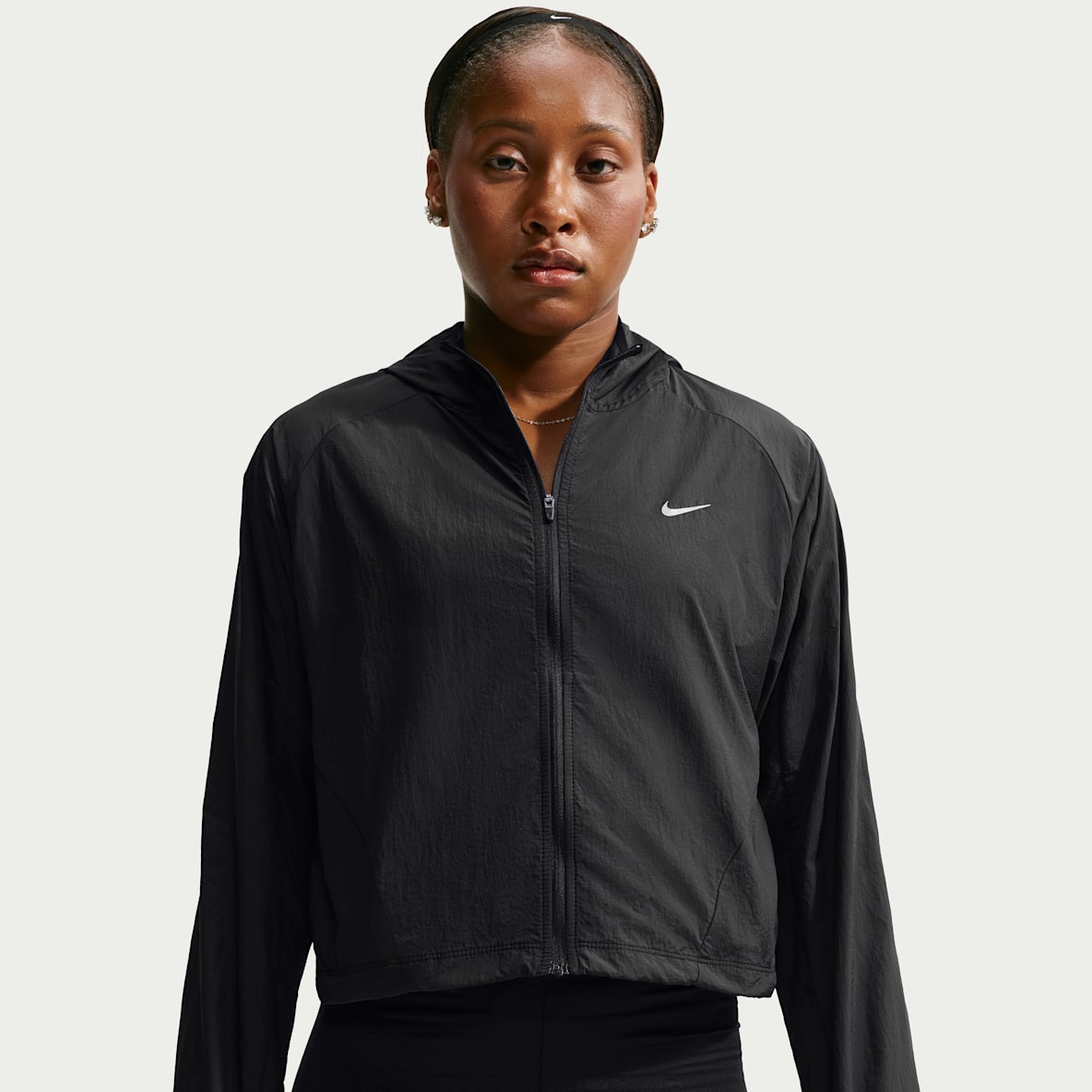 Nike Tempo Chamarra de correr Repel de corte cuadrado con protección contra los rayos UV para mujer