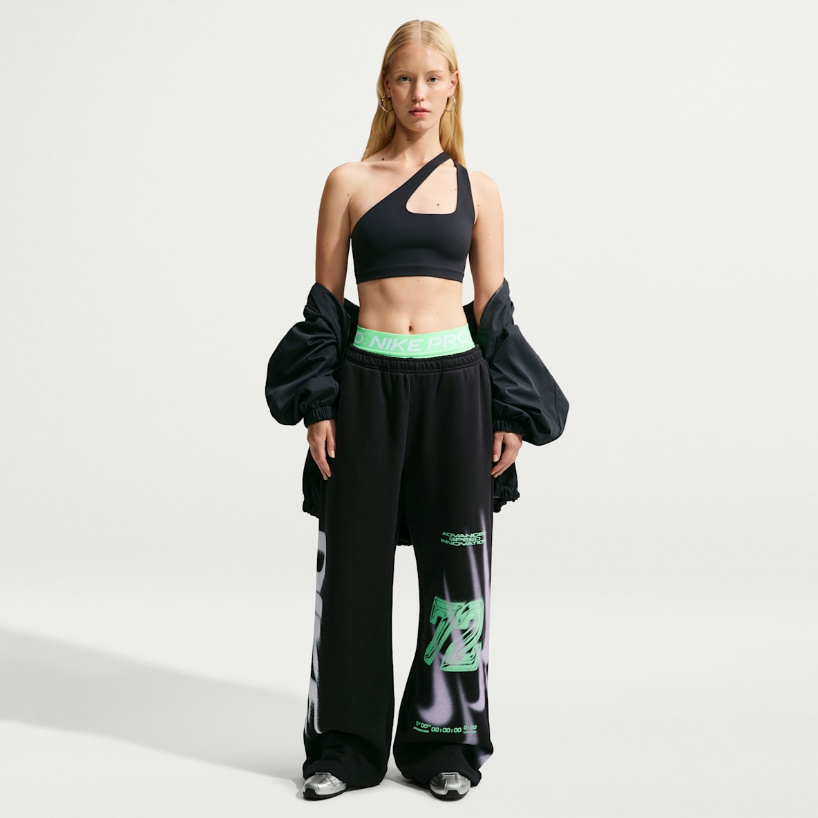 Nike Studio Fleece Medium Weight Women's Oversized High-Rise Straight-Leg Graphic Pants