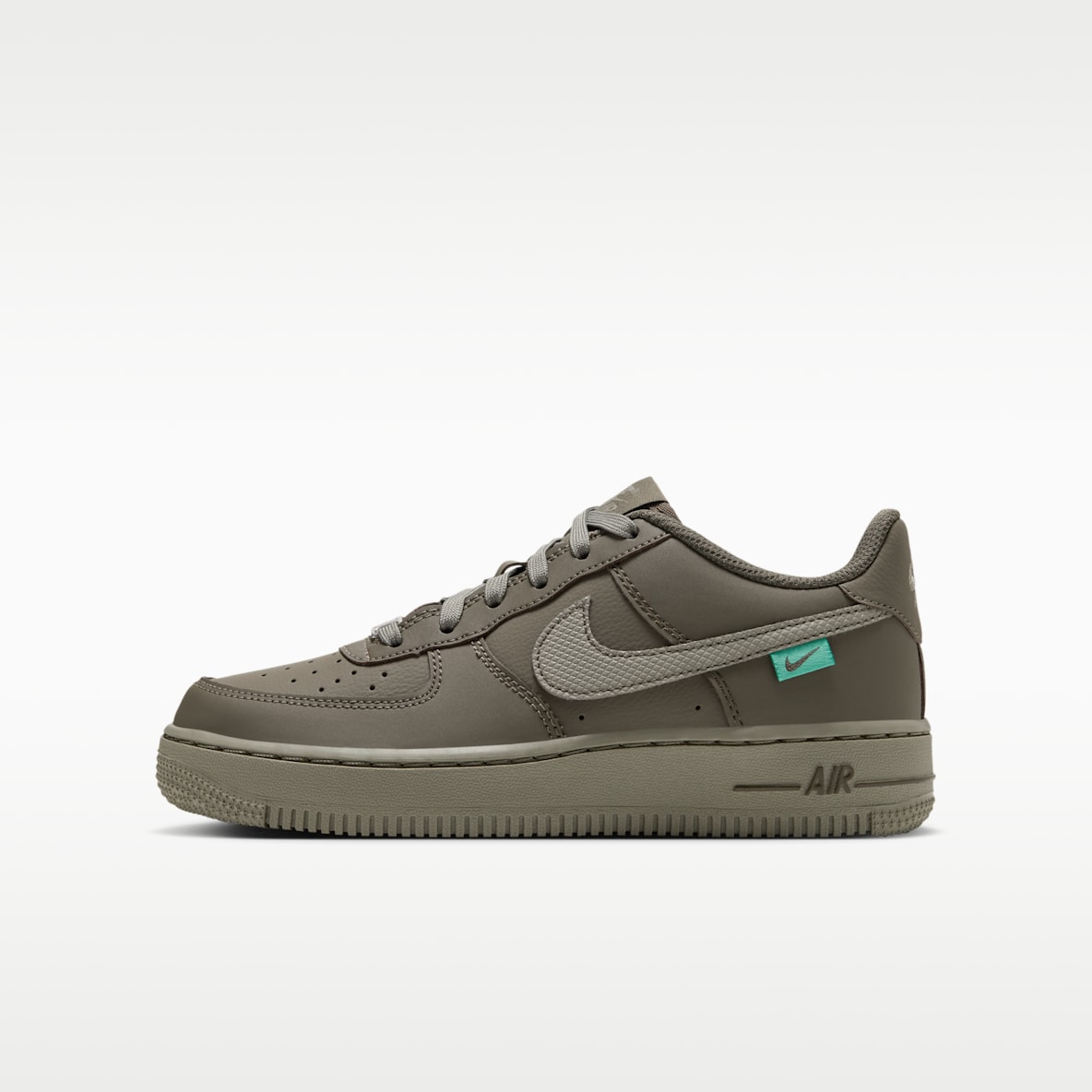 Nike Air Force 1 Tech Essential Schuh (ältere Kinder)