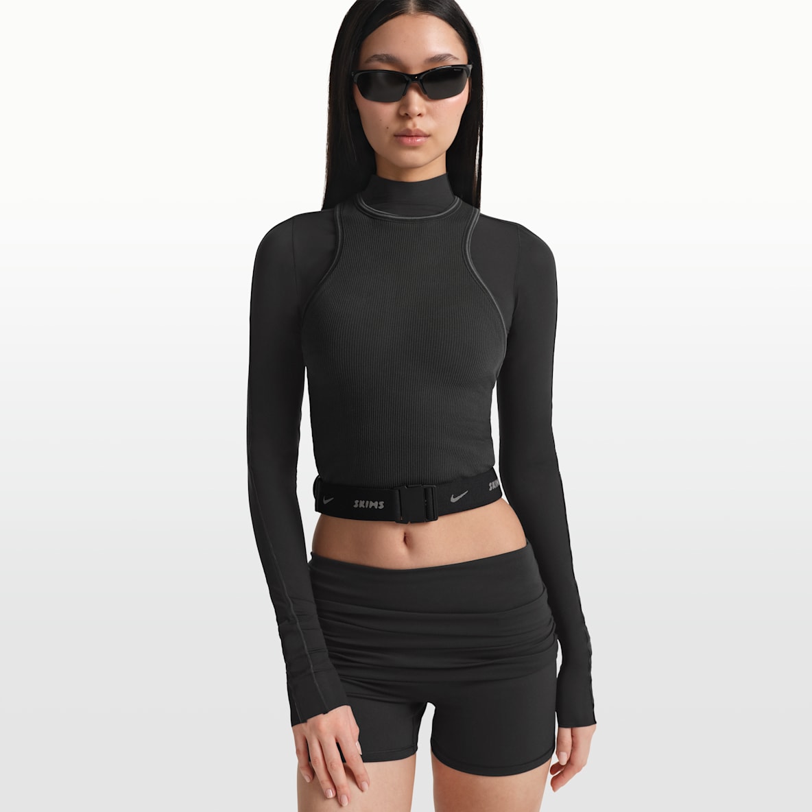 NikeSKIMS Riñonera slim para mujer