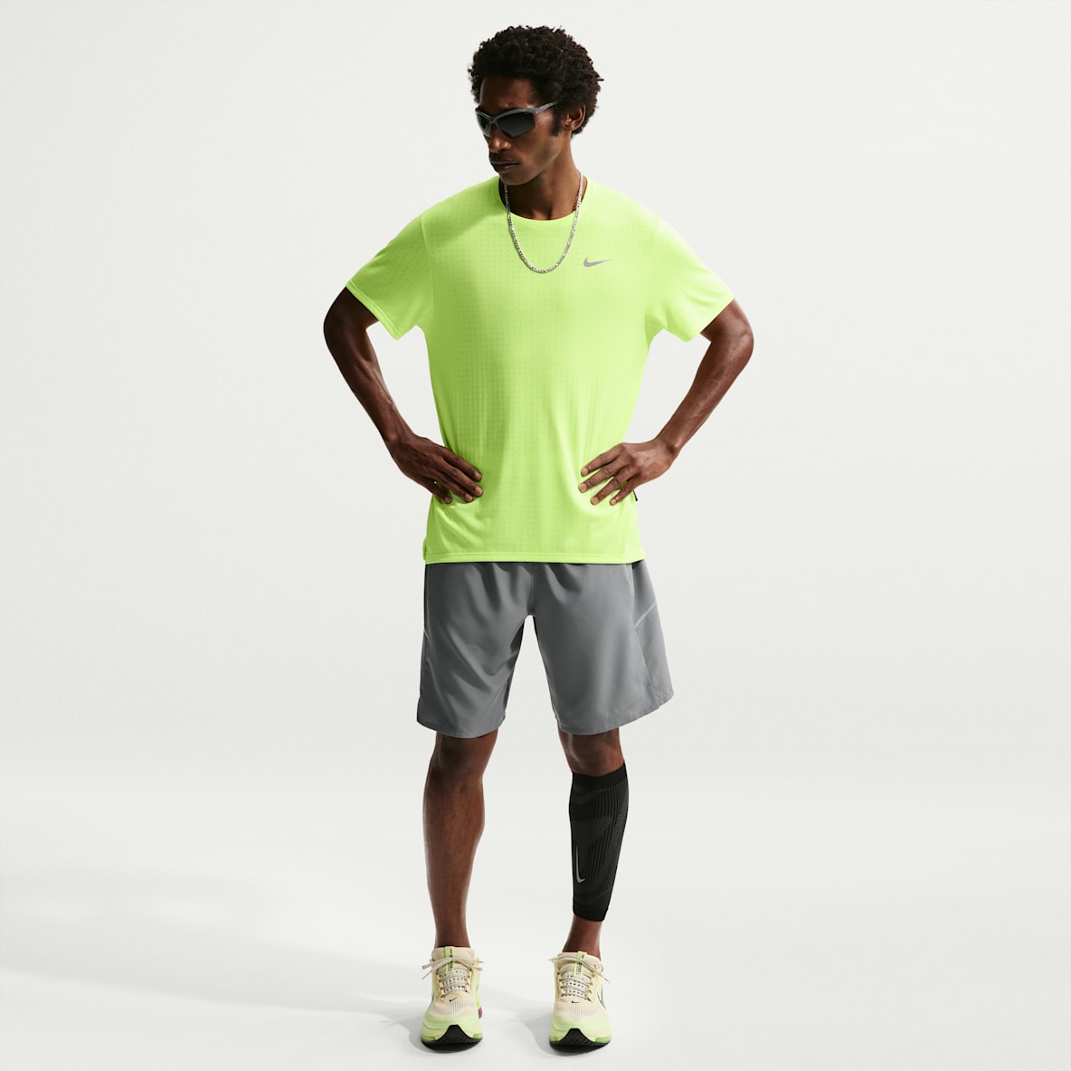 Nike Miler Dri-FIT Laufshorts ohne Futter für Herren (ca. 23 cm)