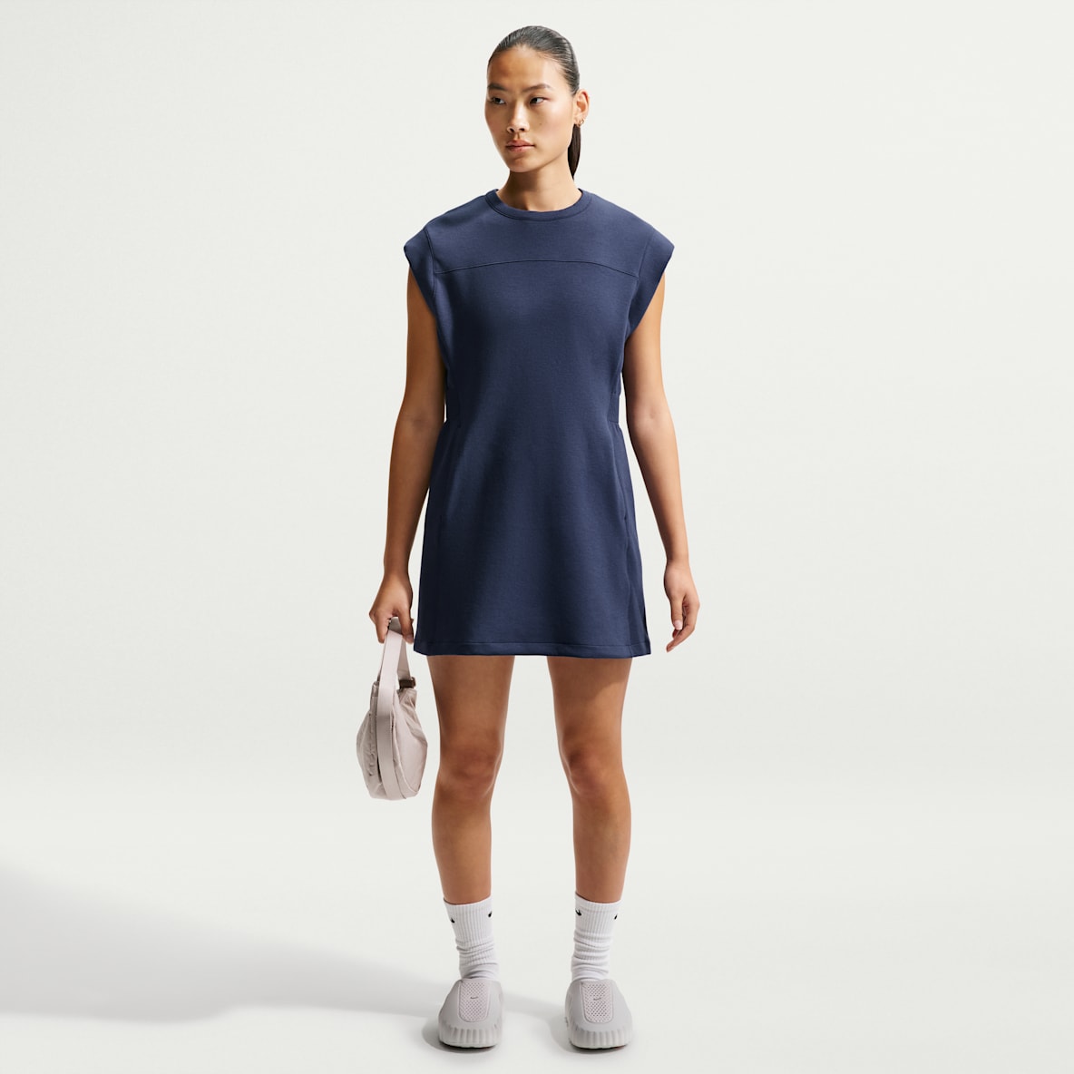 Nike 24.7 ImpossiblySoft Vestido Dri-FIT para mujer
