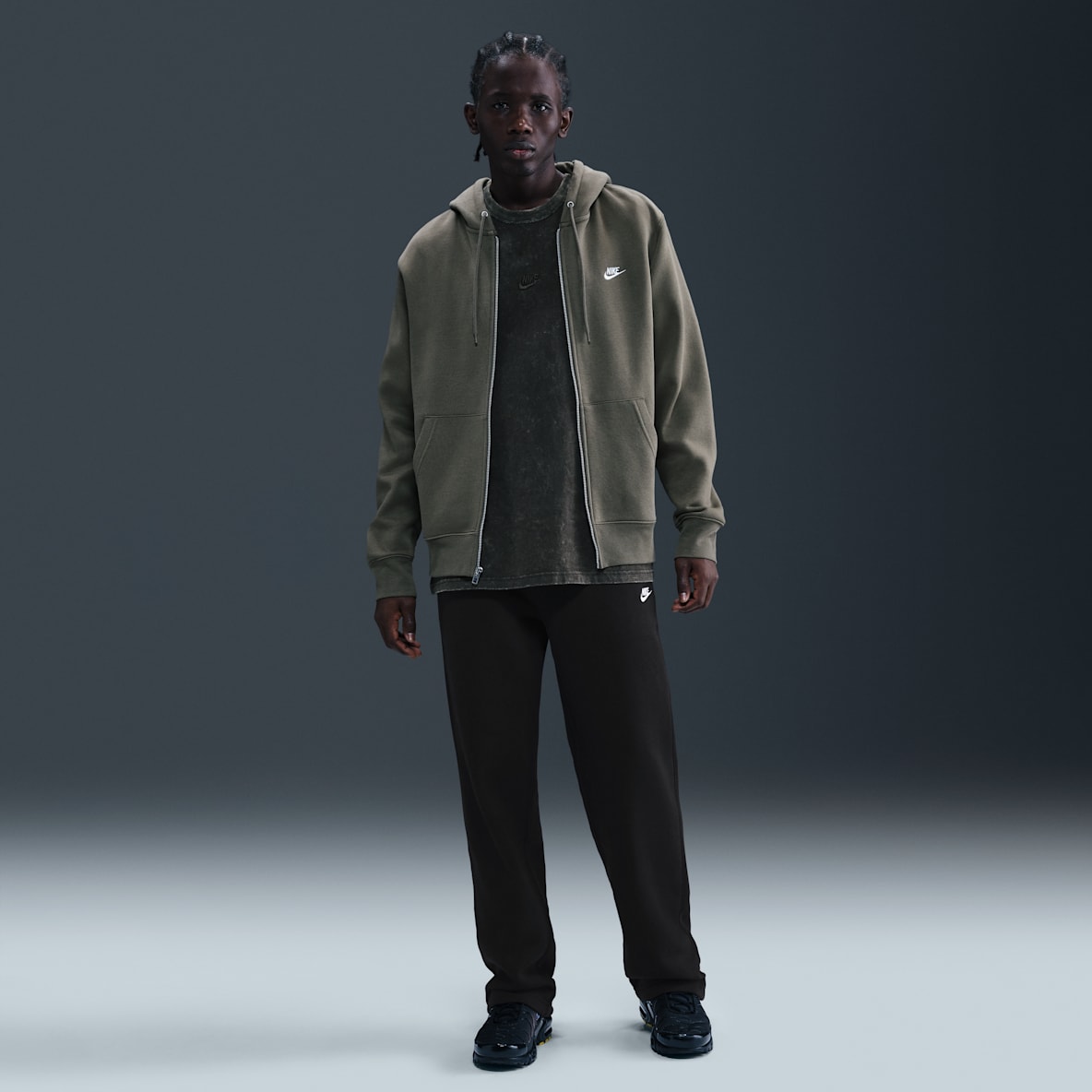 Nike Sportswear Club Pánské flísové kalhoty se stahovací šňůrkou