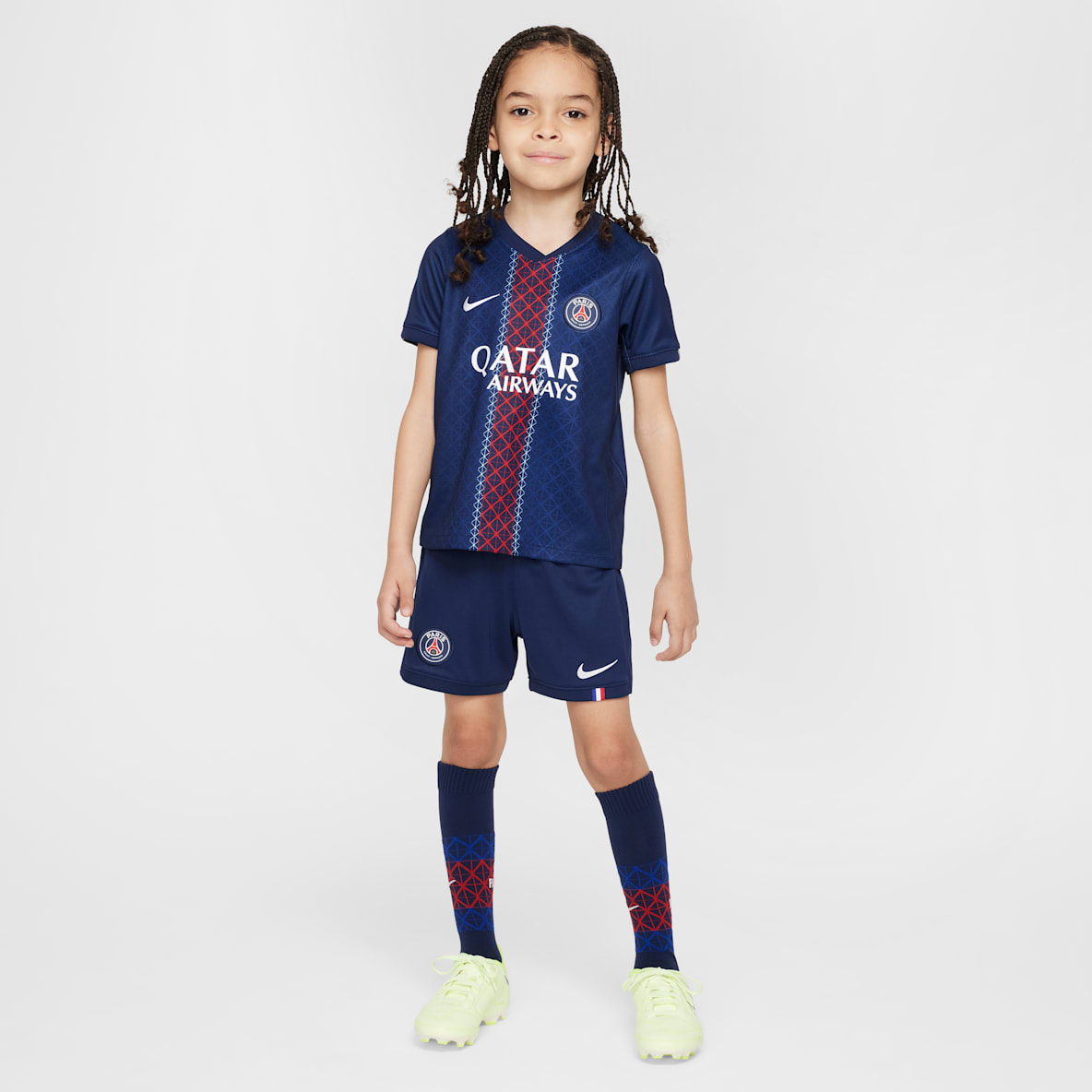 Paris Saint-Germain 2025/26 Stadium Home Younger Kids' Nike Football Replica 3-Piece Kit