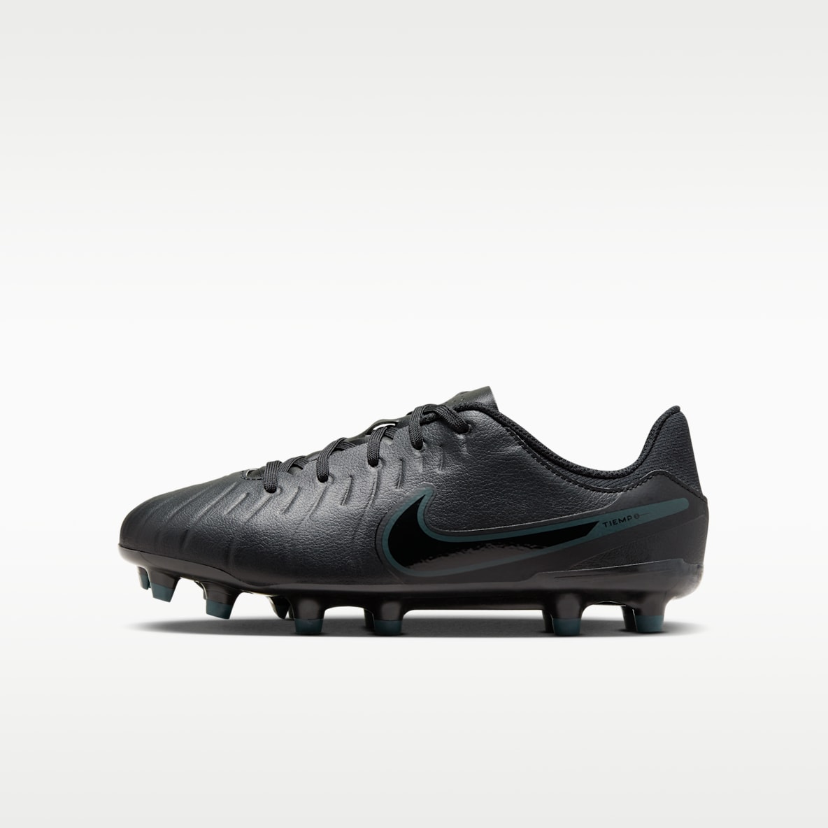Nike Jr. Tiempo Legend 10 Academy Younger/Older Kids' Multi-Ground Low-Top Football Boot