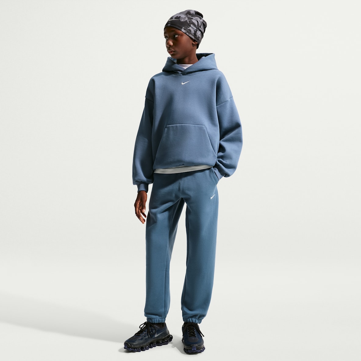 Nike Solo Swoosh Fleecebasketbukse med mansjetter til barn