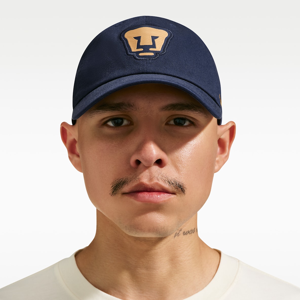 Pumas UNAM Club Gorra de futbol Nike