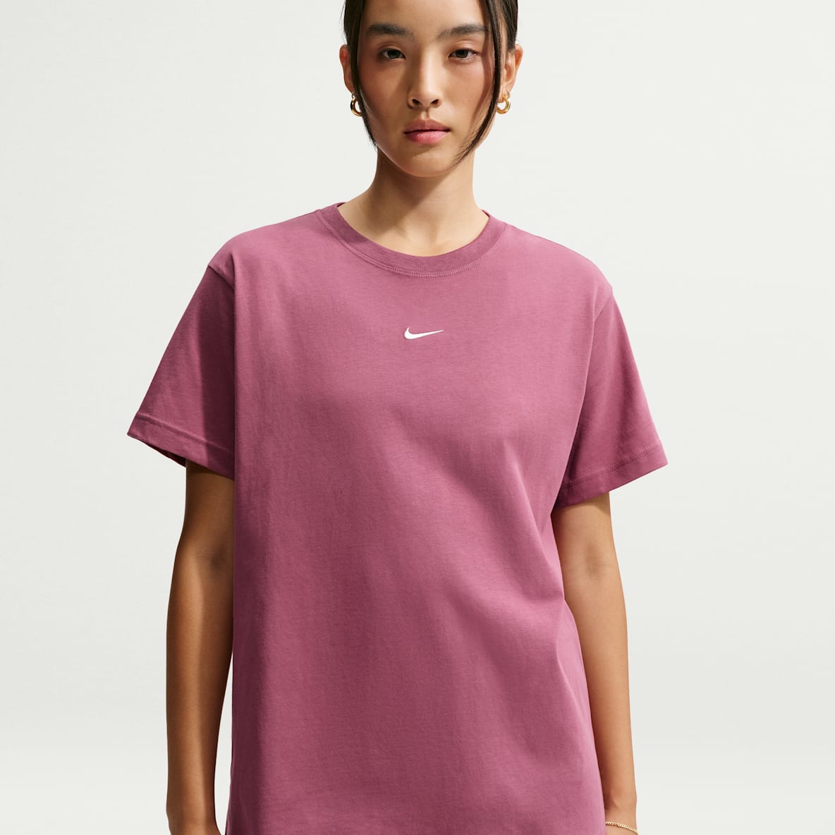Nike Sportswear Classic Women's Oversized T-Shirt