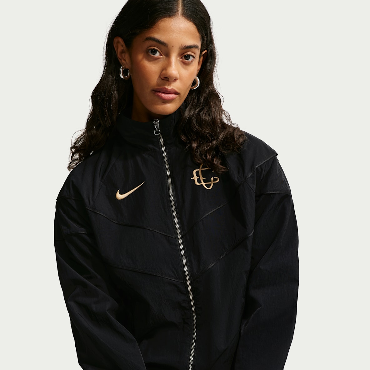C.D. Guadalajara alternativo Windrunner Chamarra de futbol Nike de tejido Woven de cierre completo para mujer
