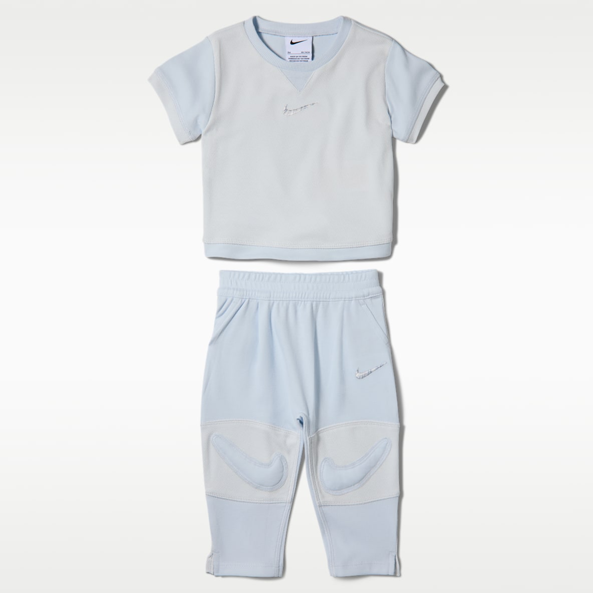 Nike Ready, Set! Completo con t-shirt e pantaloni jogger – Bebè