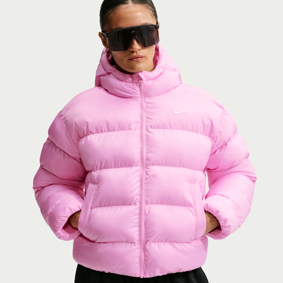 Nike Sportswear Chamarra Therma-FIT para mujer