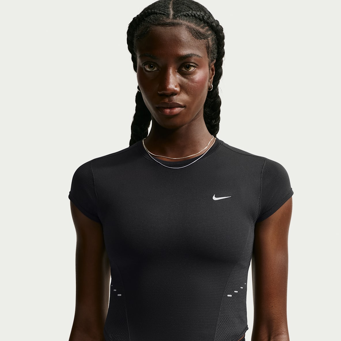 Nike Swift Playera de correr de manga corta Dri-FIT cropped sin costuras para mujer