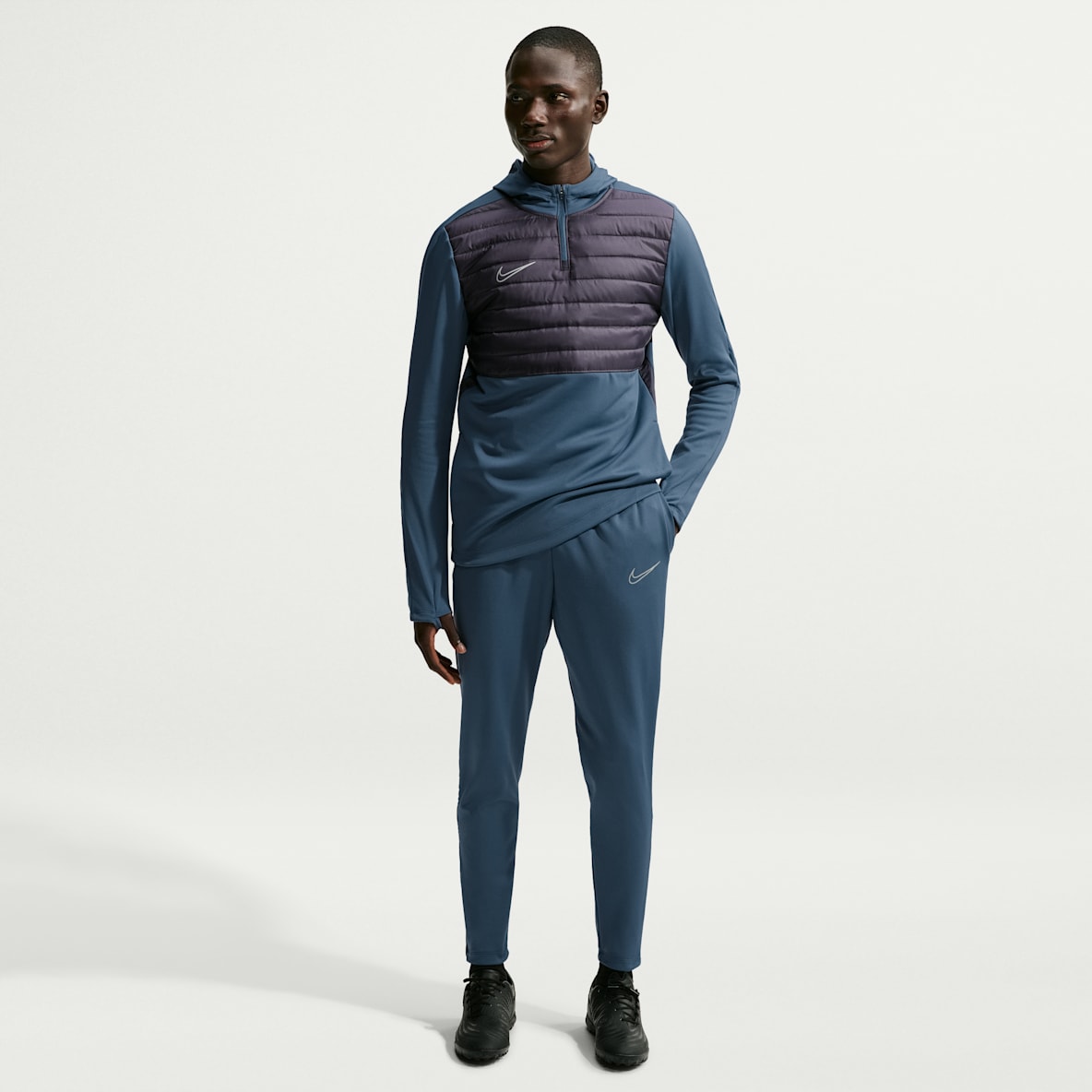 Nike Academy Winter Warrior Men's Therma-FIT Soccer Pants