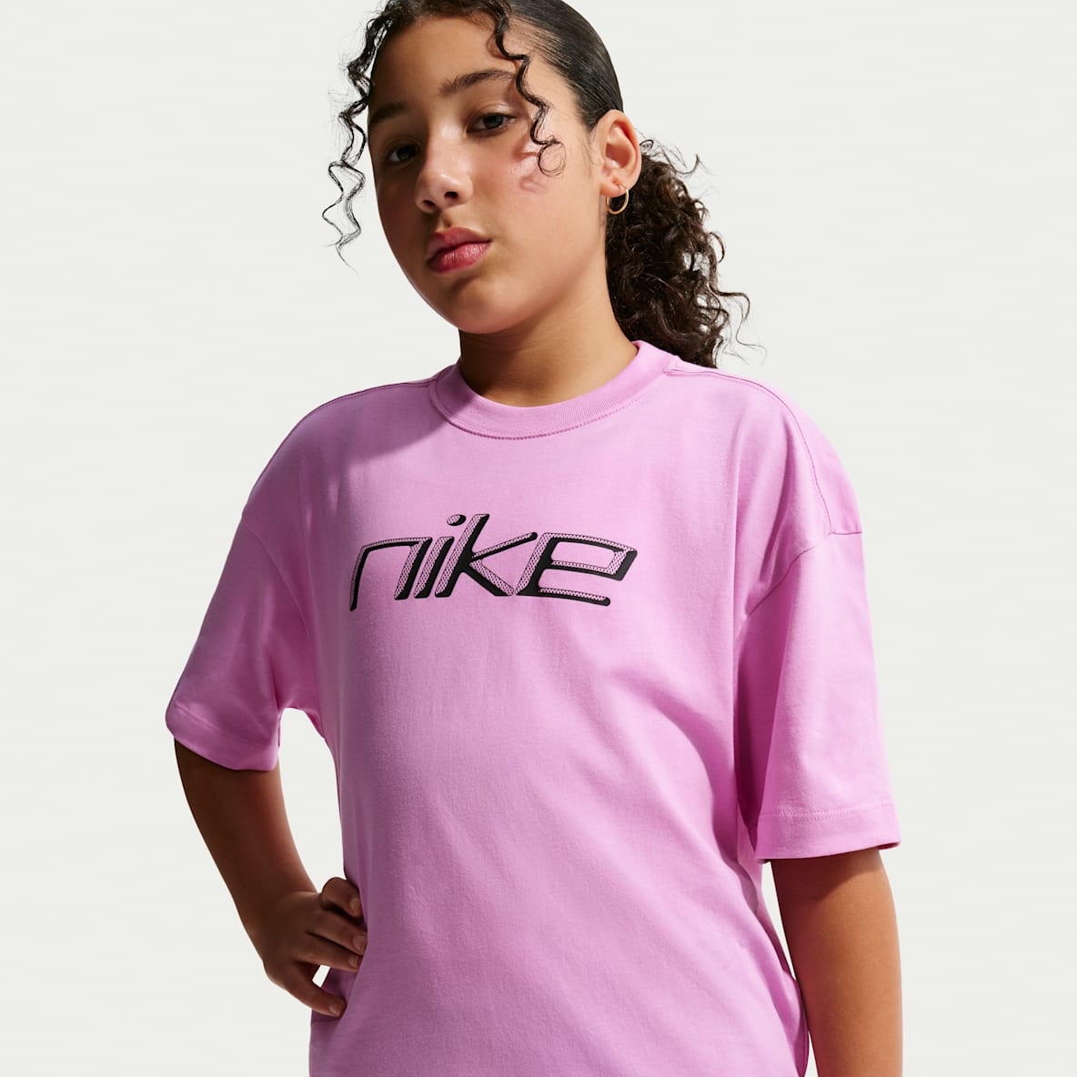 Nike Sportswear Big Kids' (Girls') Oversized T-Shirt