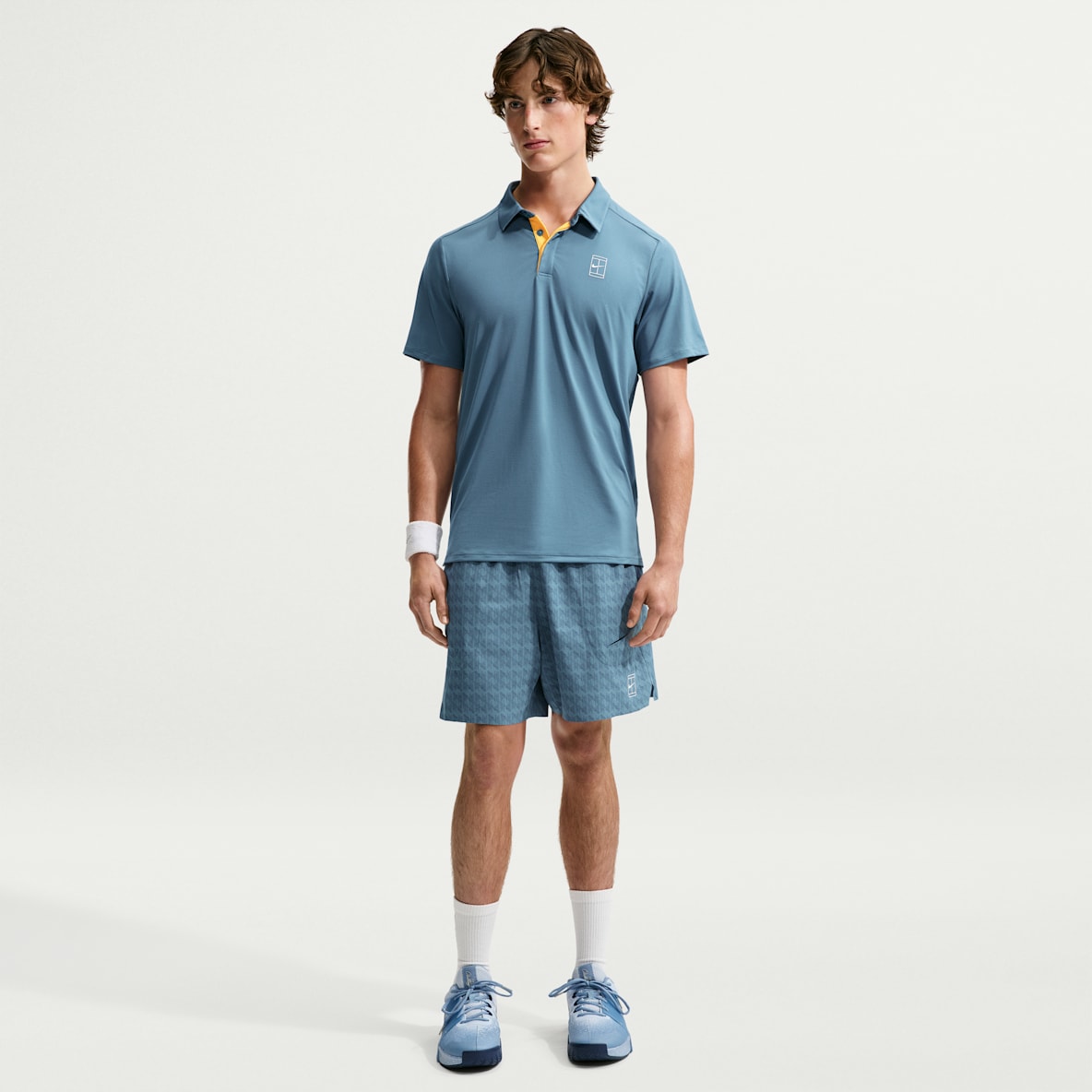 NikeCourt Advantage Shorts de tenis Dri-FIT para hombre