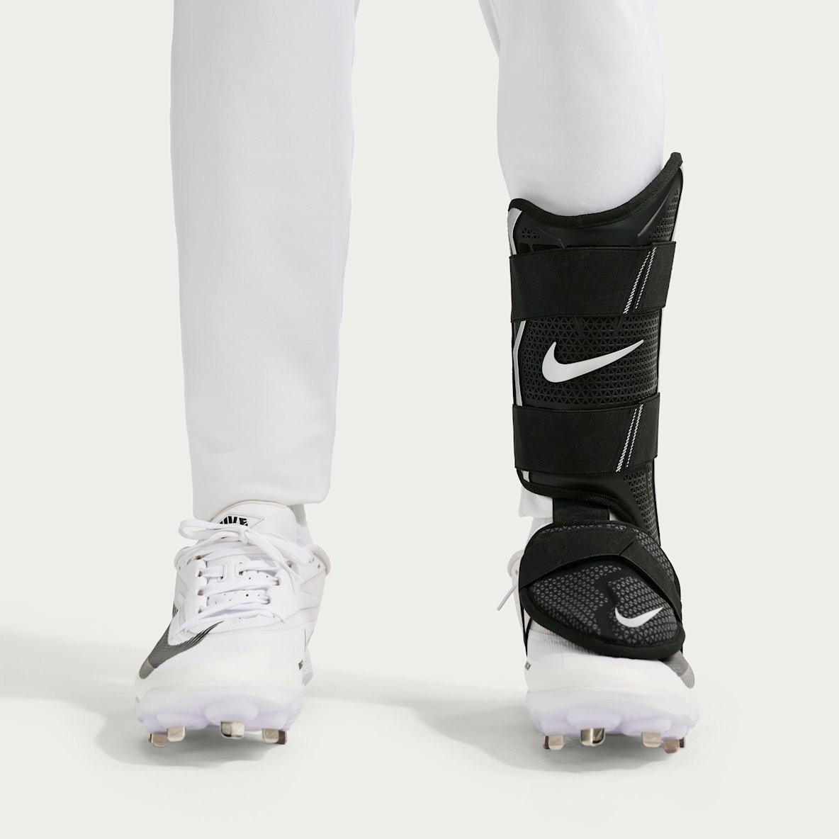 Nike Vapor Elite Baseball Batter's Leg Guard (Left-Hand Hitter)