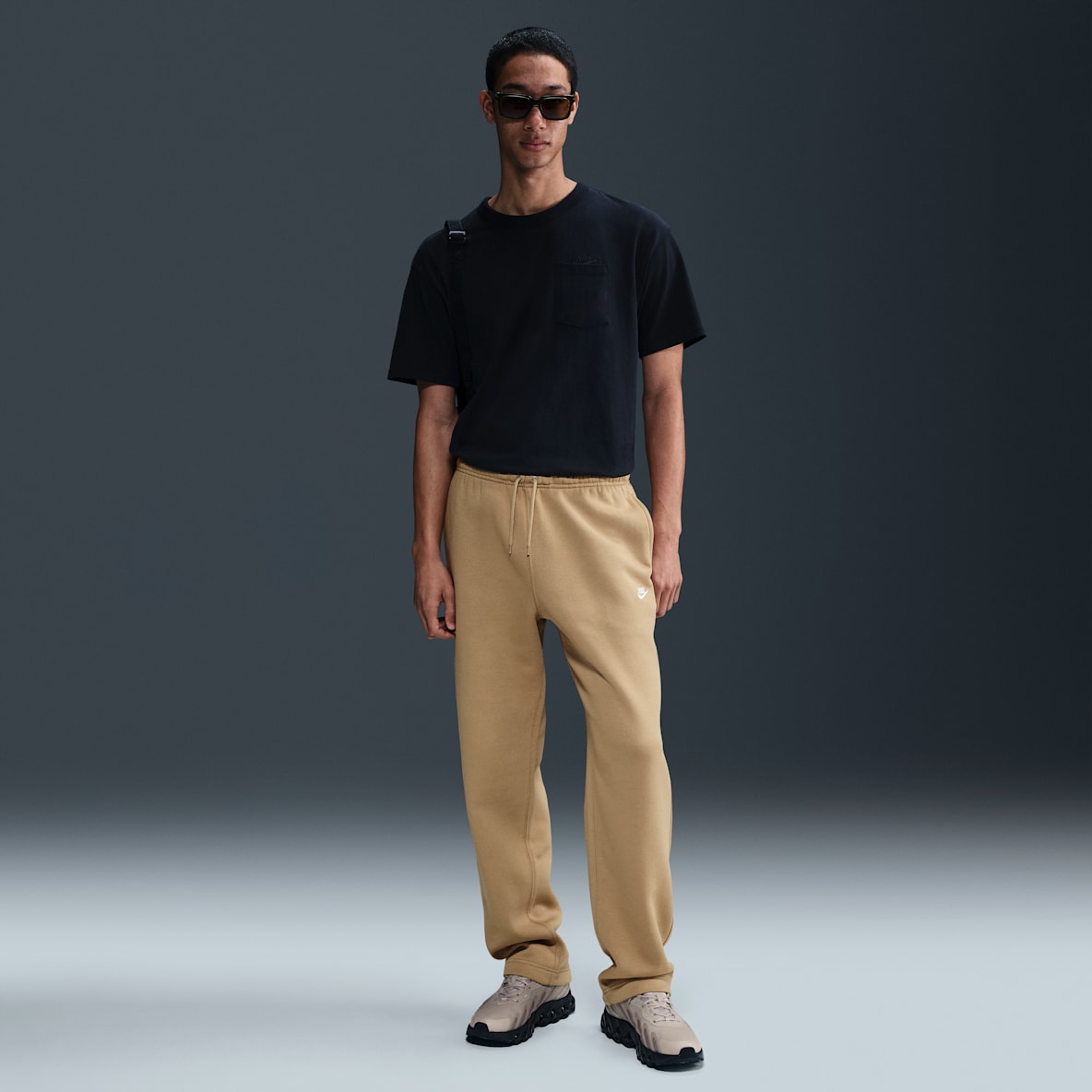 Nike Club Men's Open-Hem Fleece Pants