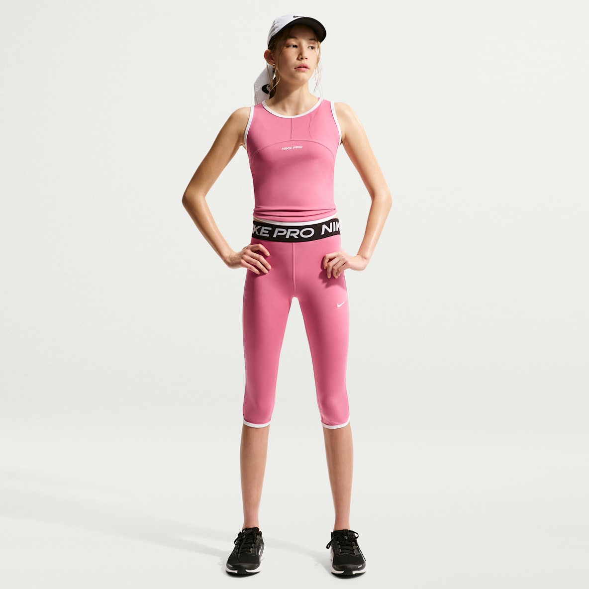 Nike Pro Girls' Dri-FIT Training Capris