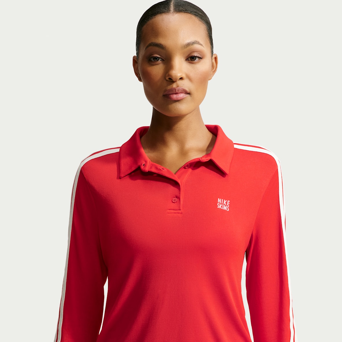 NikeSKIMS Stretch Knit Polo de manga larga para mujer