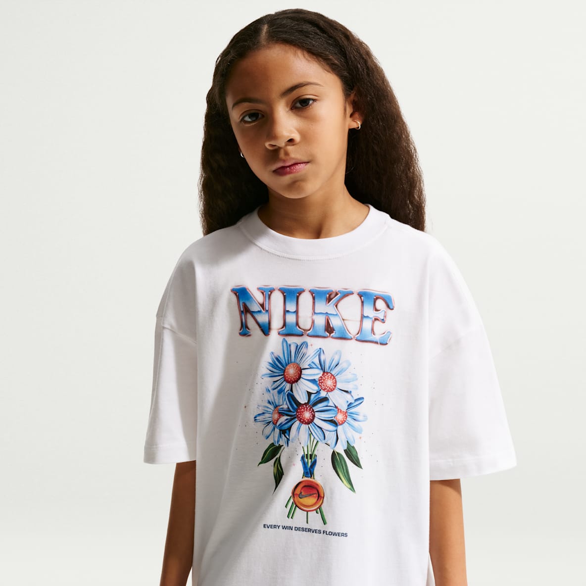 Nike Sportswear Big Kids' (Girls') Oversized T-Shirt