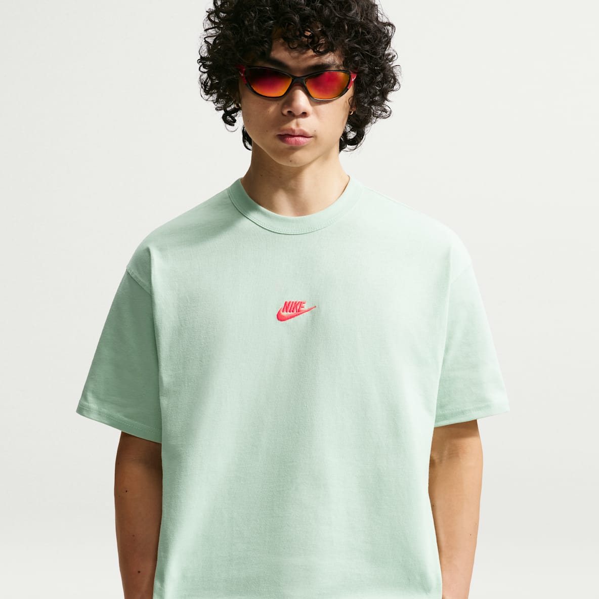 Nike Sportswear Premium Essentials Herren-T-Shirt
