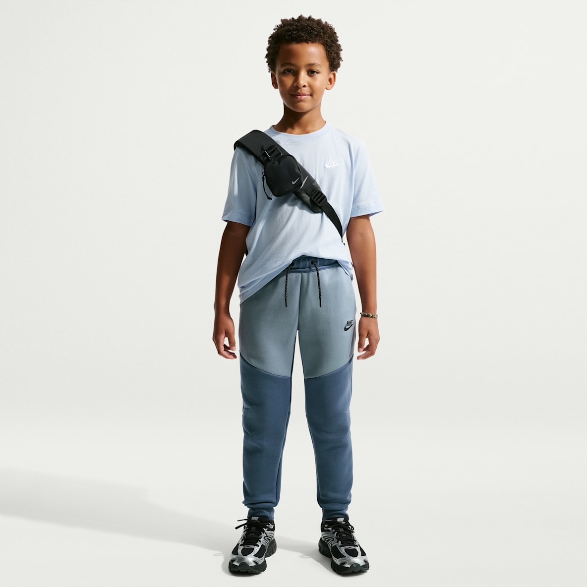 Nike Sportswear Tech Fleece Genç Çocuk Jogger'ı