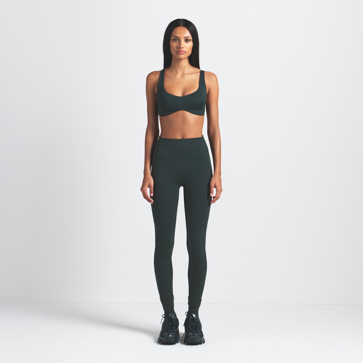 NikeSKIMS Matte Women's High-Waisted 26" Leggings