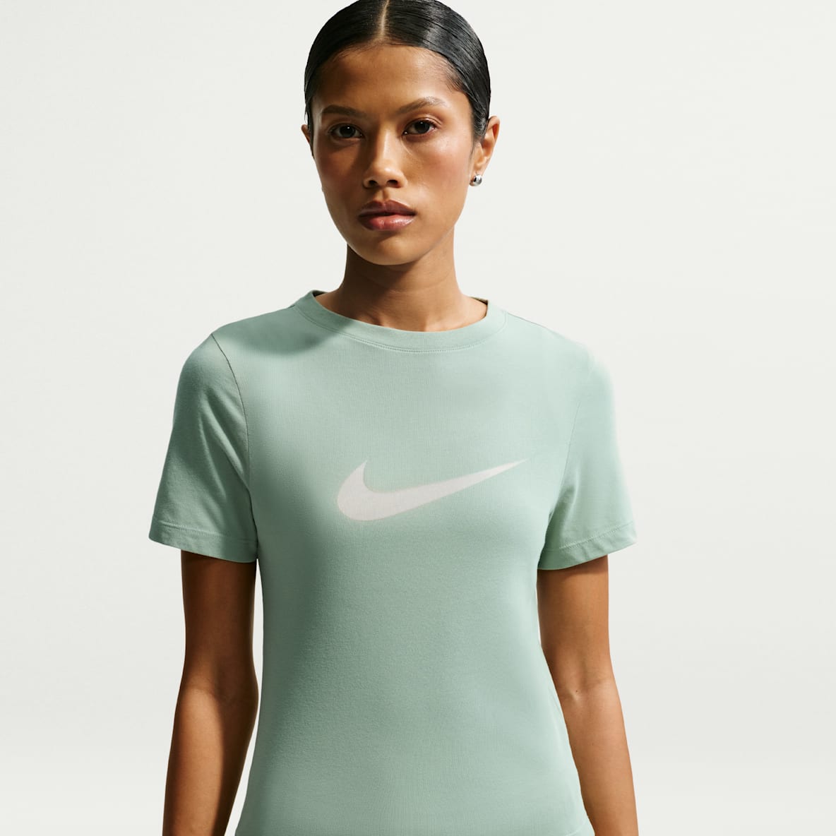 Nike Sportswear Playera de manga corta slim para mujer Burnout Logo