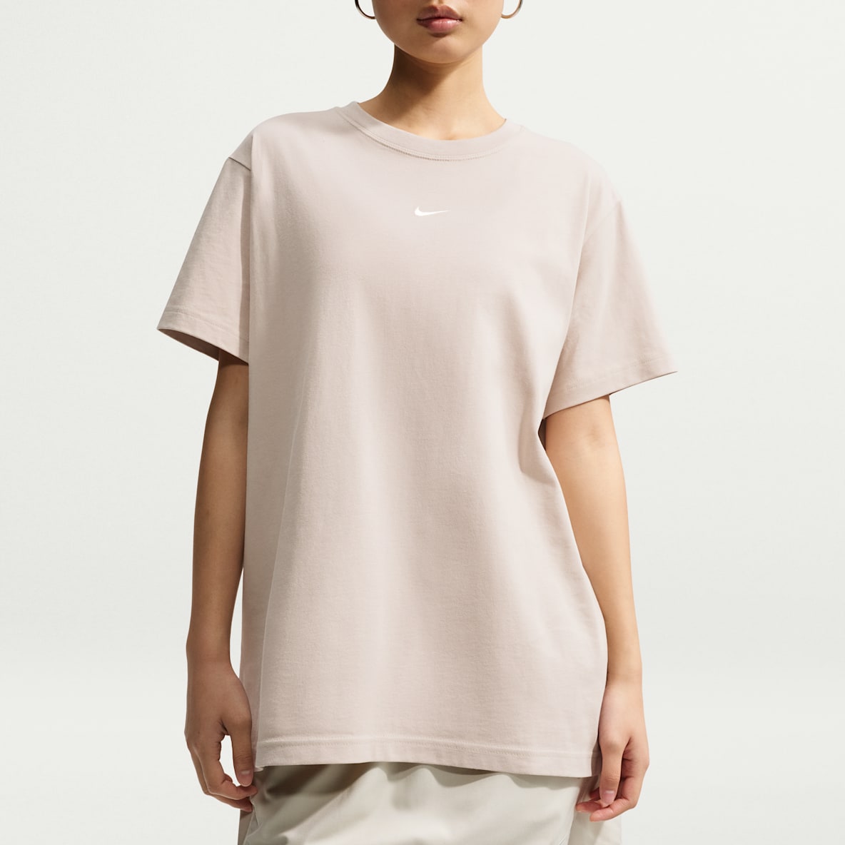 Nike Sportswear Classic Women's Oversized T-Shirt
