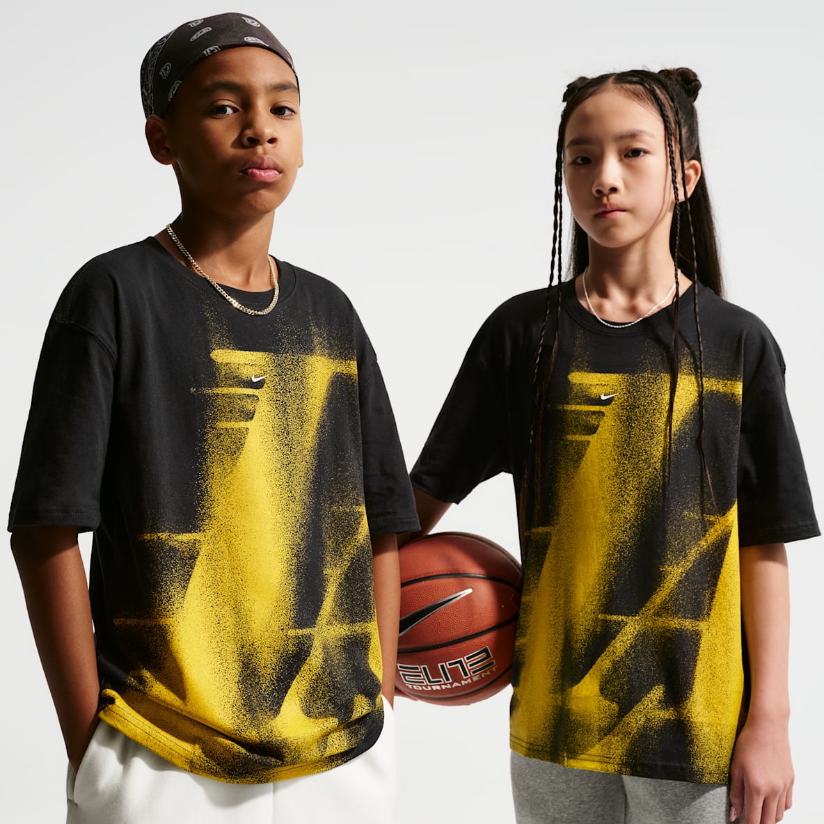 Los Angeles Lakers Nike Edge 26 Big Kids' Short-Sleeve T-Shirt