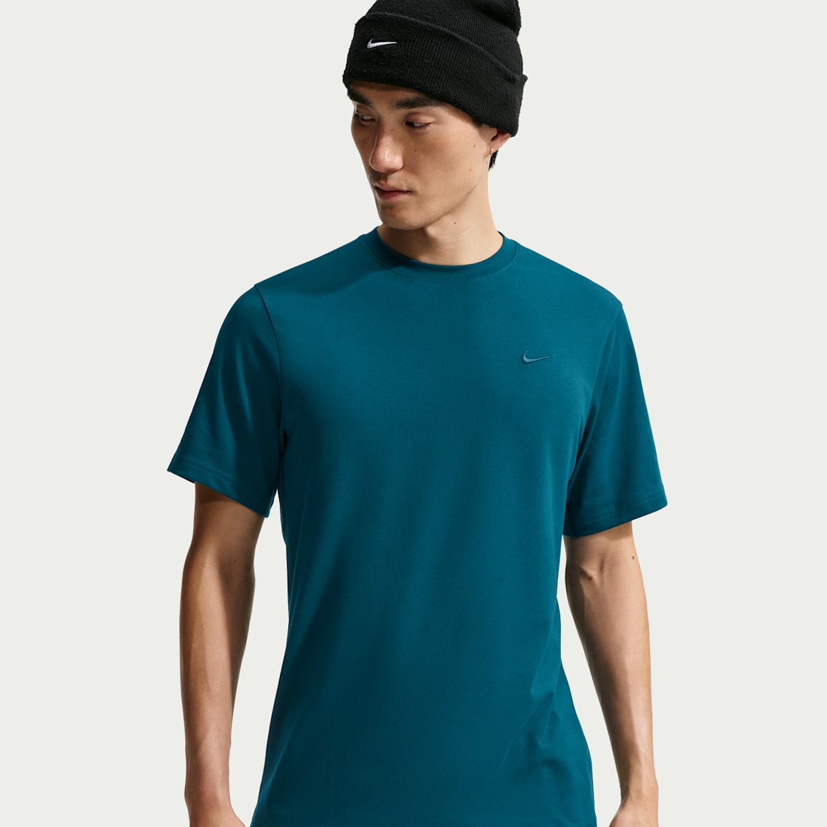 Nike Primary Men's Dri-FIT Short-Sleeve Versatile Top