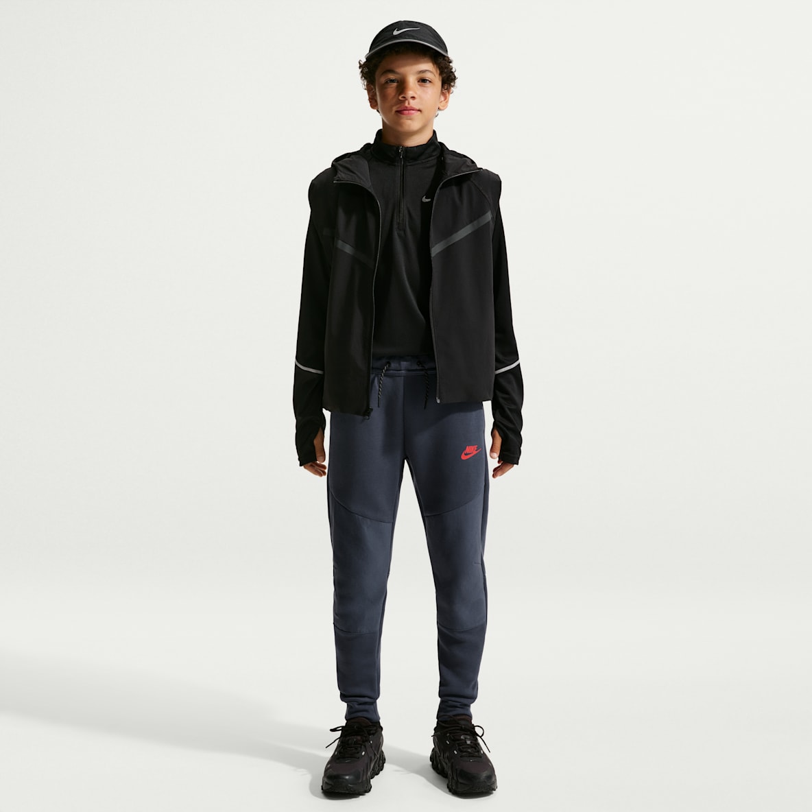 Nike Sportswear Tech Fleece Older Kids' Jogger