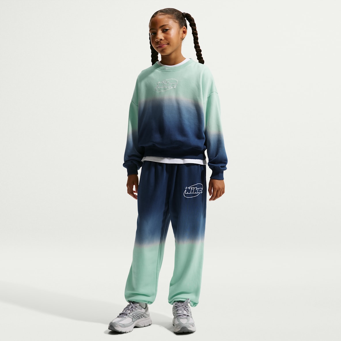 Nike Sportswear Studio Fleece Older Kids' (Girls') Loose-Trousers