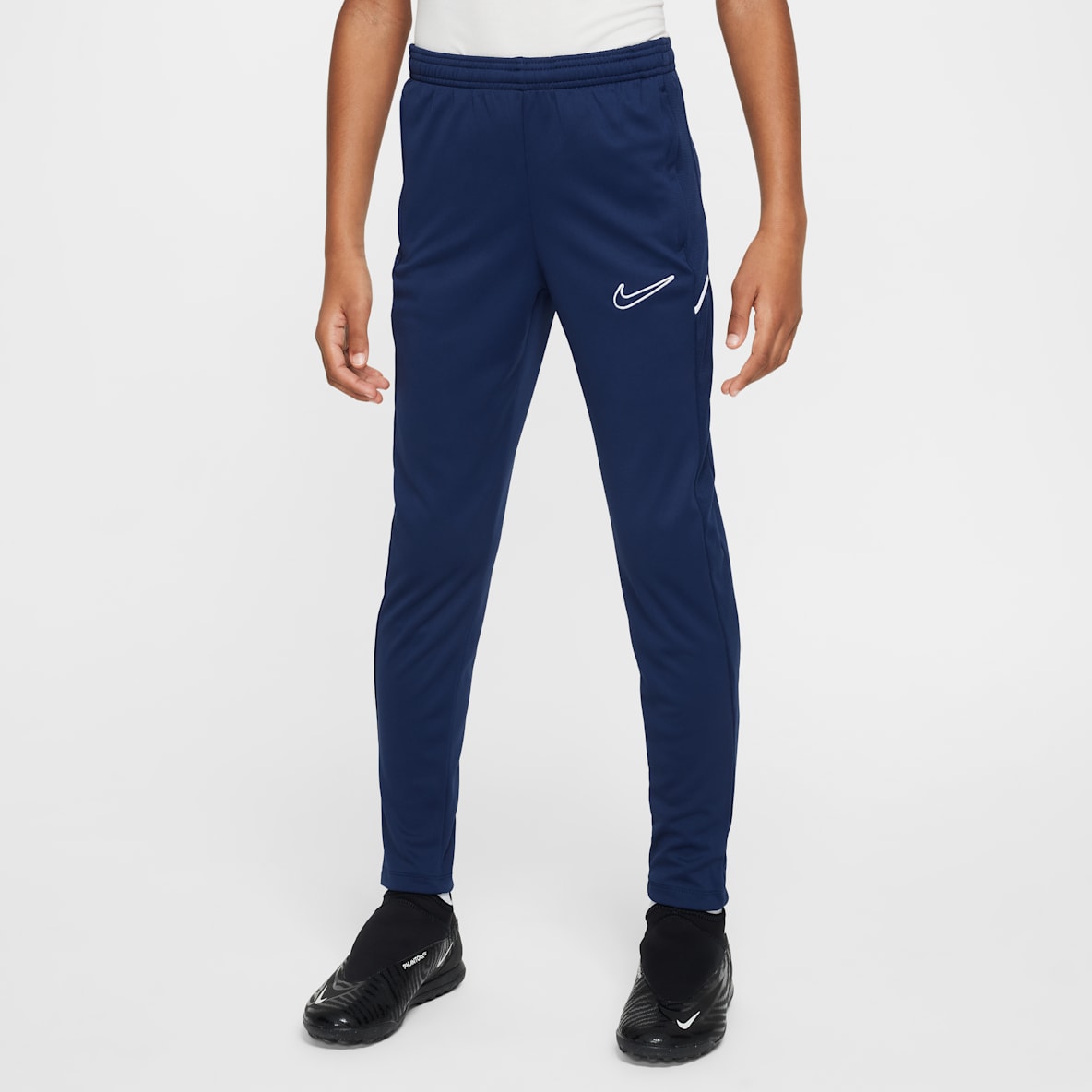 Nike Academy Older Kids' Dri-FIT Football Pants