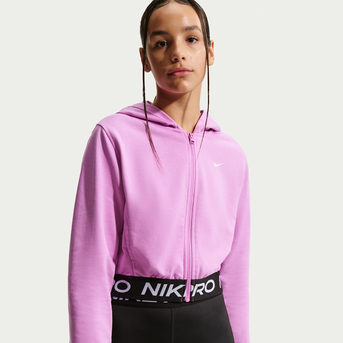 Nike Pro Fleece Sudadera con gorro Dri-FIT de cierre completo para niña talla grande