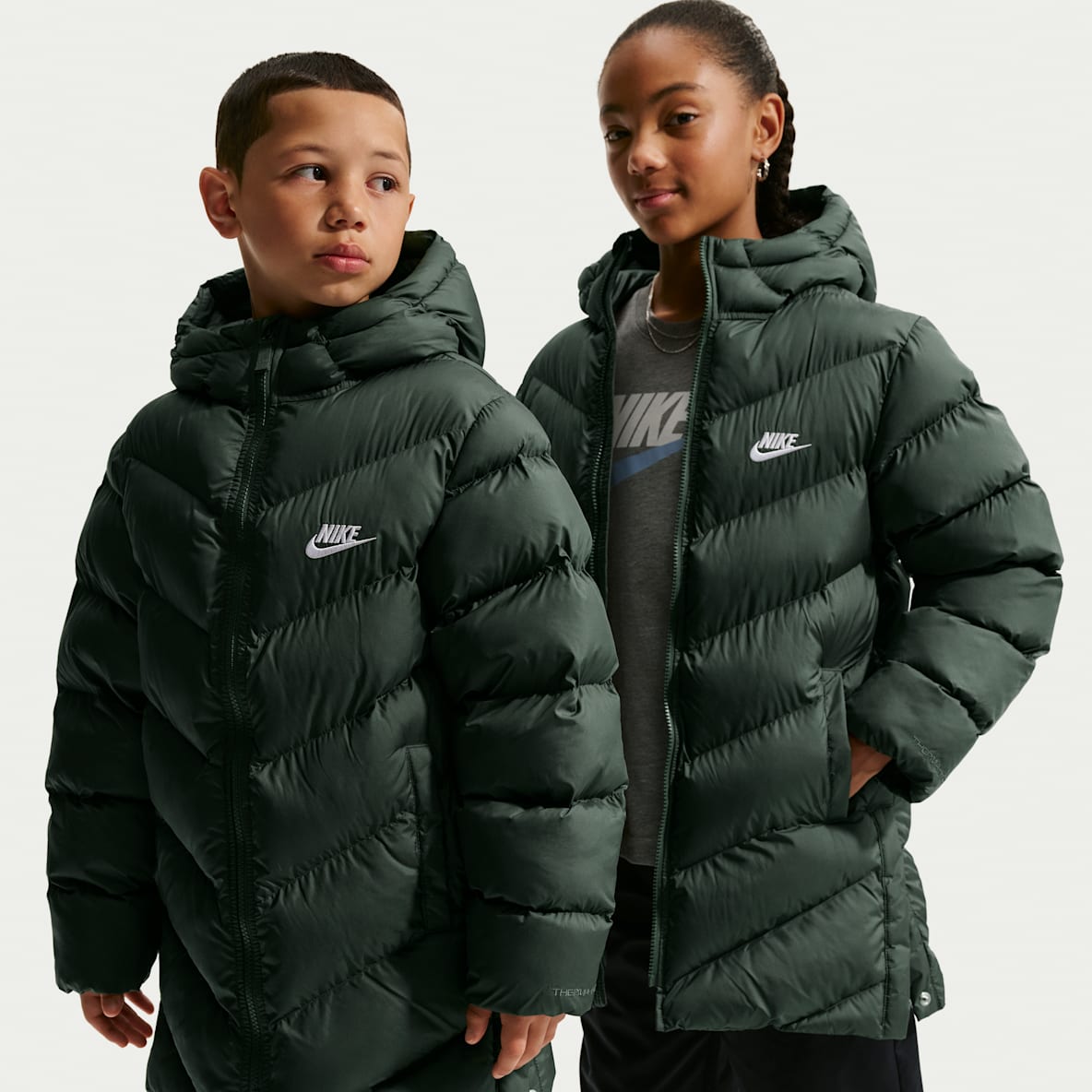 Nike Sportswear All Day Play Big Kids' Therma-FIT Loose-Fit Mid-Length Puffer Jacket